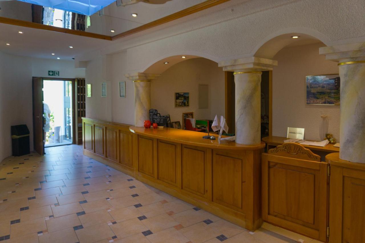 Kraehenbad Hotel Alpirsbach Exterior foto