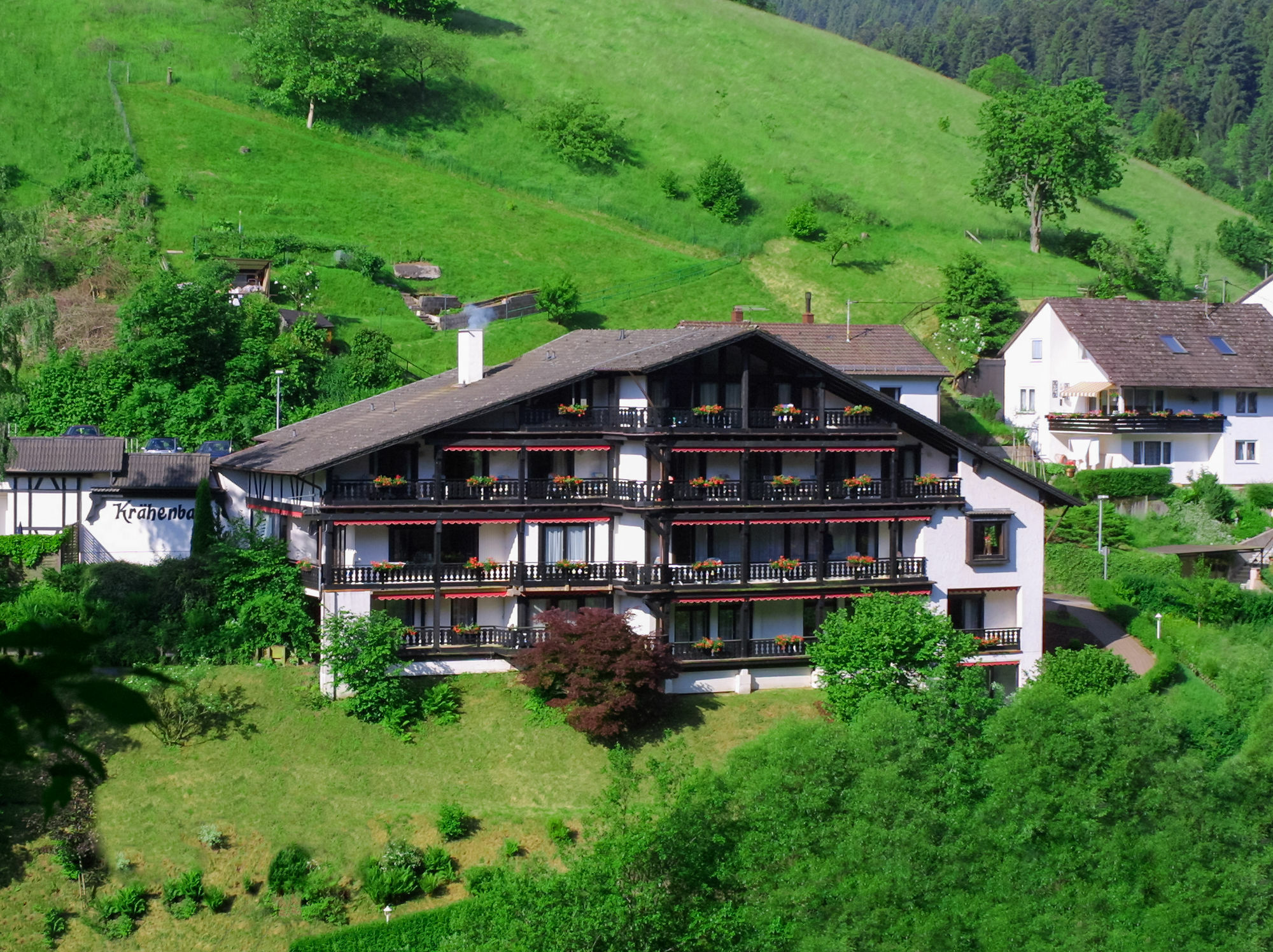 Kraehenbad Hotel Alpirsbach Exterior foto